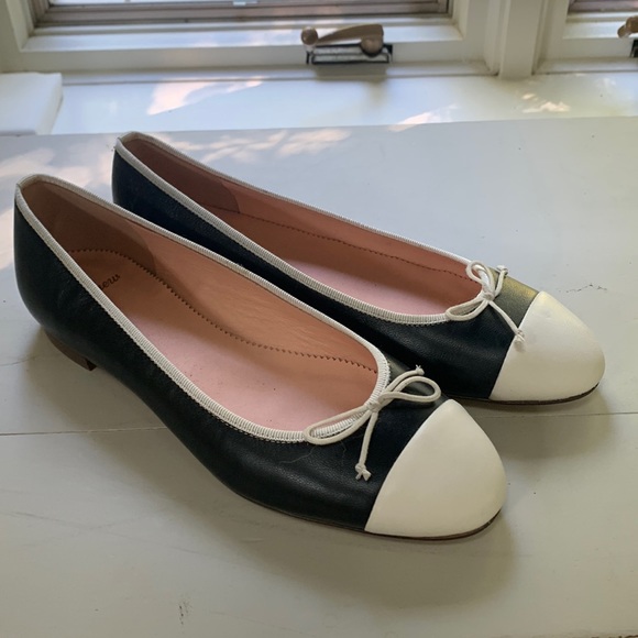 J.Crew Women’s 7 1/2 Flats Navy Blue and White Brand New Never Worn